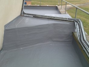 Komplexa geometrier och olika grundmaterial inkapslade med Belzona 3111 (Flexible Membrane)